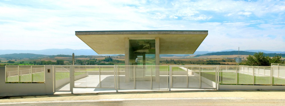 Dwelling Etura / Roberto Ercilla Arquitectura
