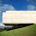 Dwelling Etura / Roberto Ercilla Arquitectura