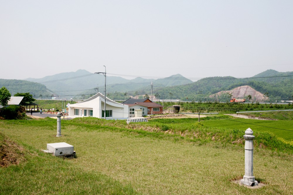 Roof 3 / Hyunjoon Yoo Architects