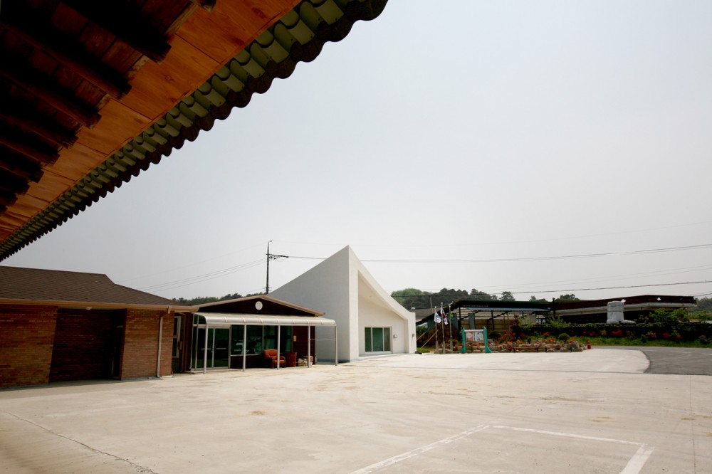 Roof 3 / Hyunjoon Yoo Architects
