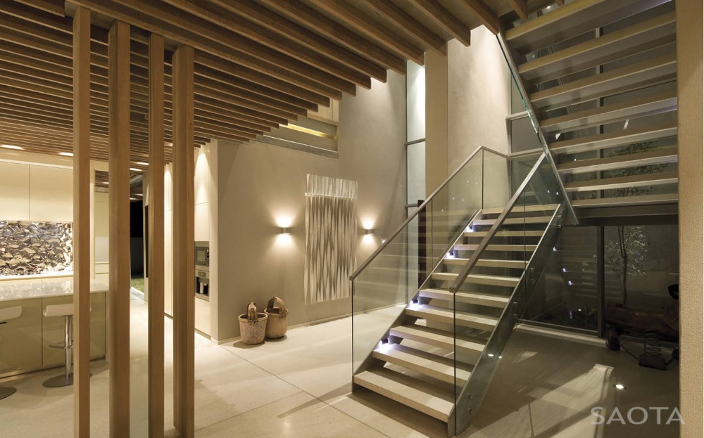 La Lucia / SAOTA