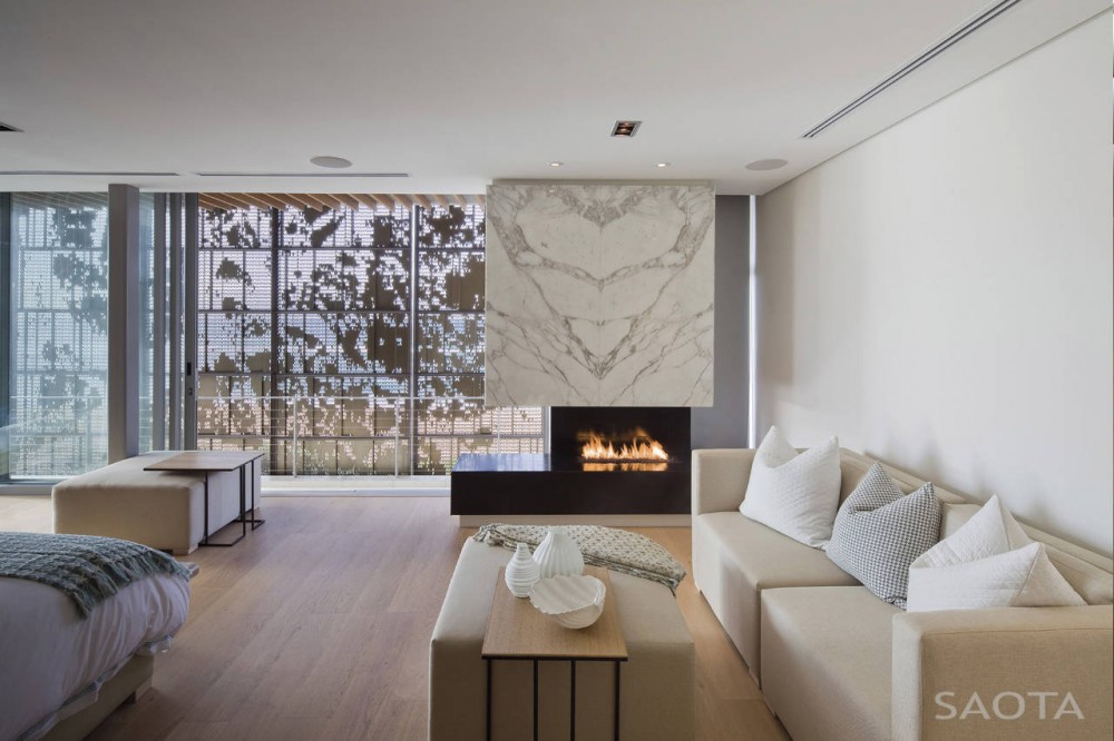 La Lucia / SAOTA