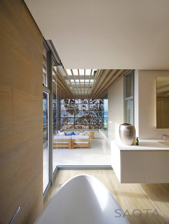 La Lucia / SAOTA