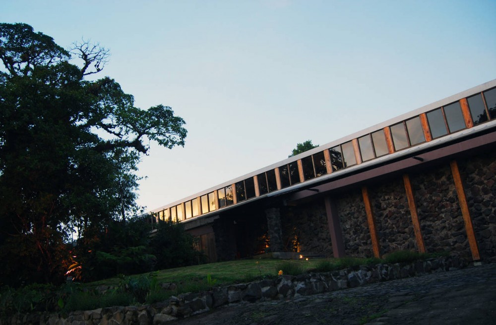 Poas Volcano Lodge / Carazo Architects
