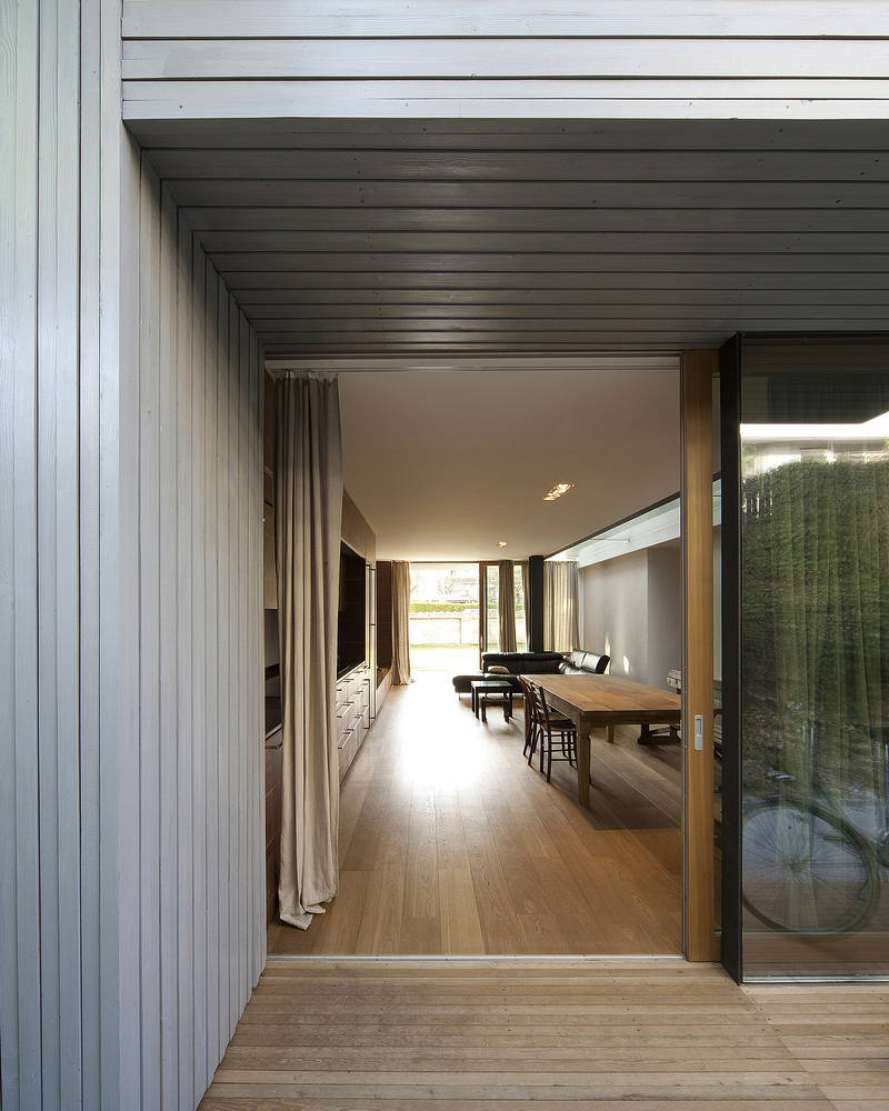 Villa T-Extension / OFIS