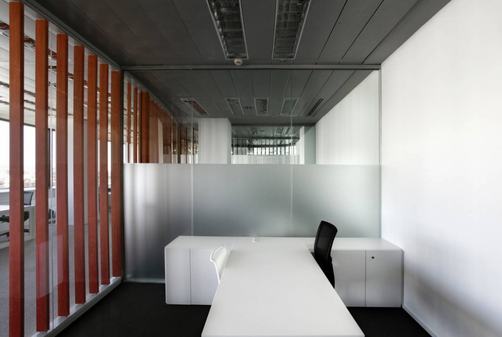 Noatum Headquarters / Girod+Anton Arquitectos