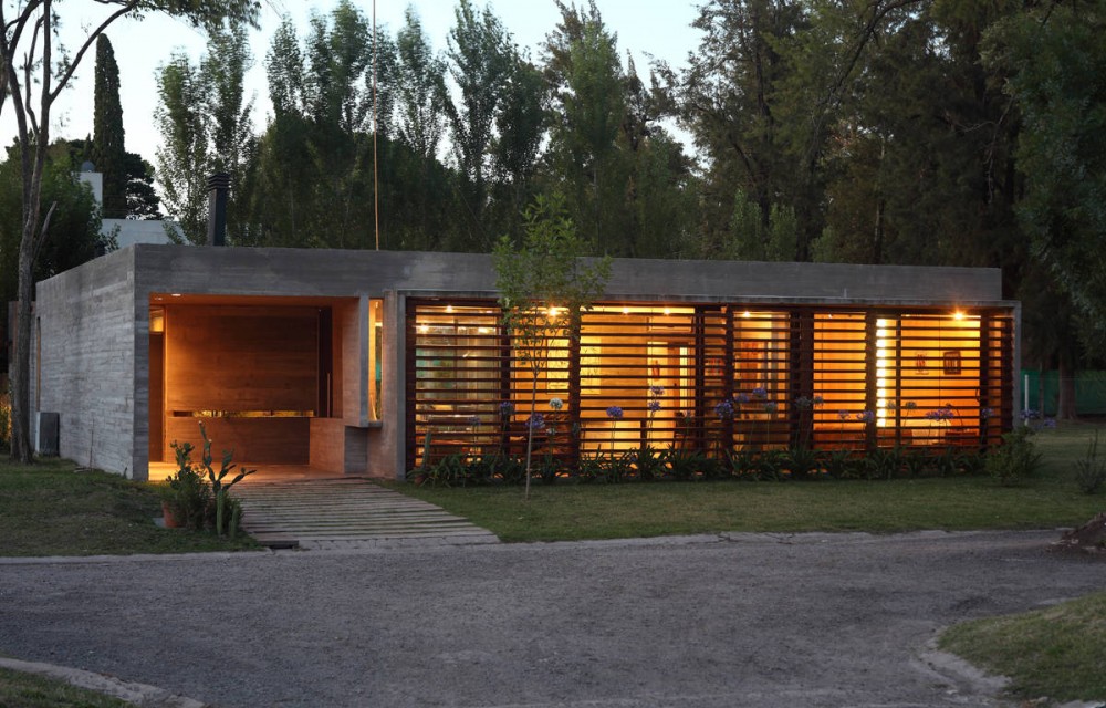 BA House / BAK Arquitectos