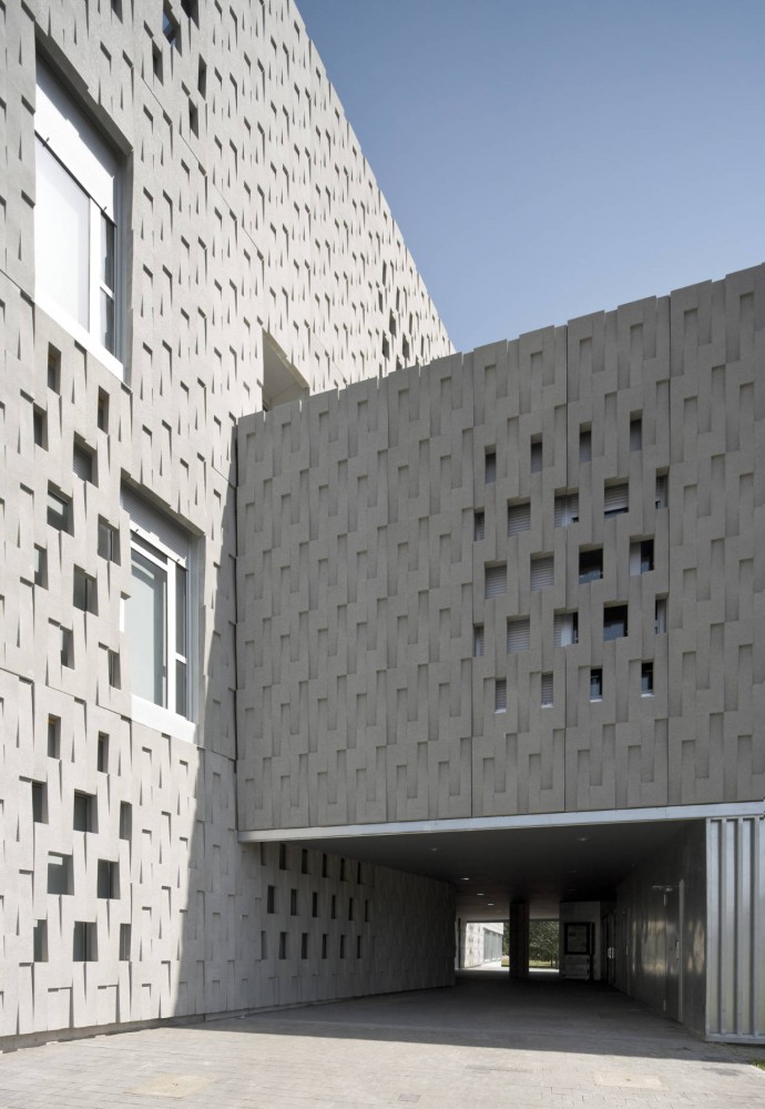 University Campus In Tortosa / Ravetllat-Ribas + Josep Ferrando
