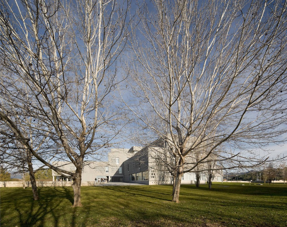 University Campus In Tortosa / Ravetllat-Ribas + Josep Ferrando