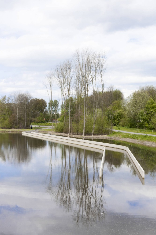 Disappeared Stream Back in Wijkeroogpark / Bureau B&B