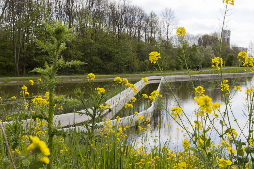 Disappeared Stream Back in Wijkeroogpark / Bureau B&B