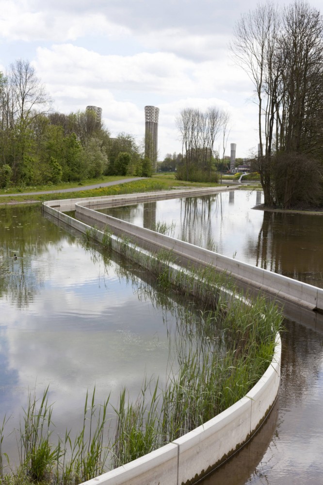 Disappeared Stream Back in Wijkeroogpark / Bureau B&B