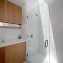 Eels Nest / Anonymous Architects Eels Nest / Anonymous Architects © Steve King