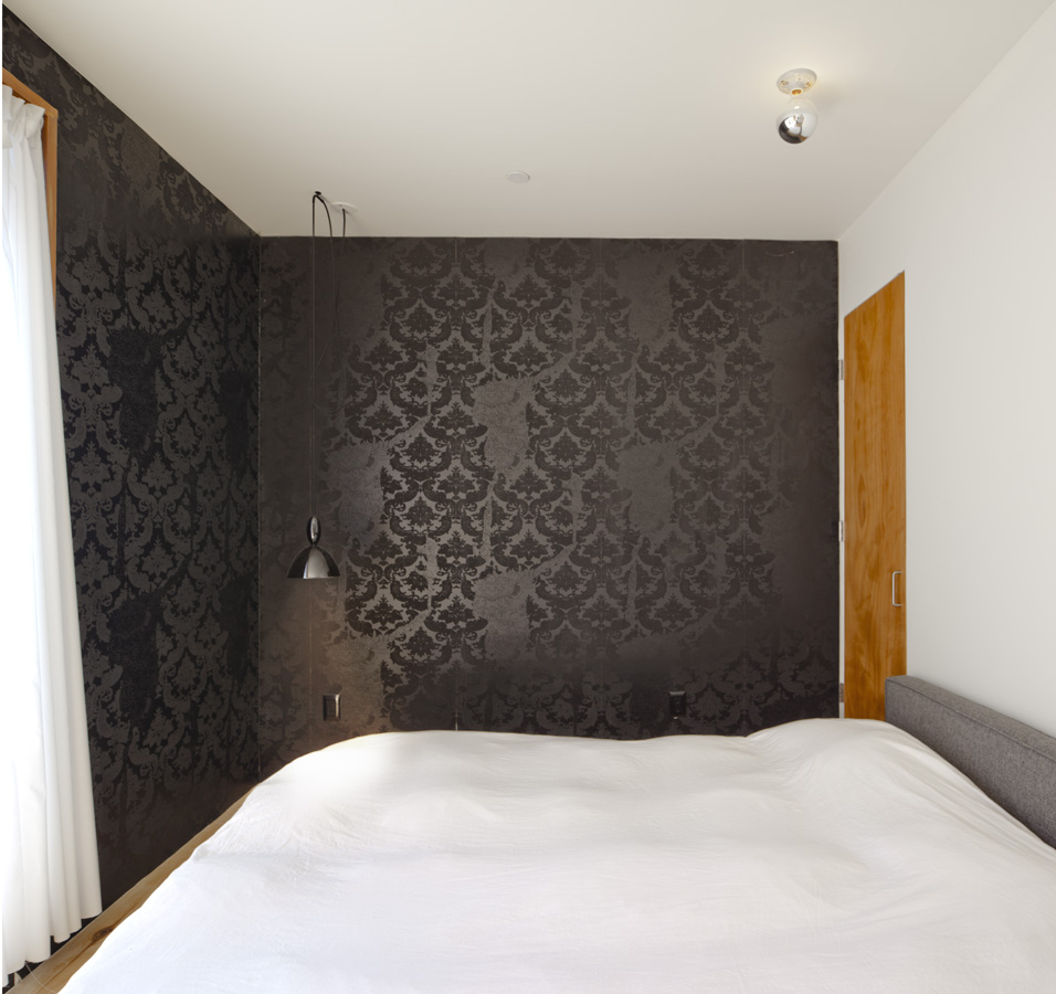 Eels Nest / Anonymous Architects