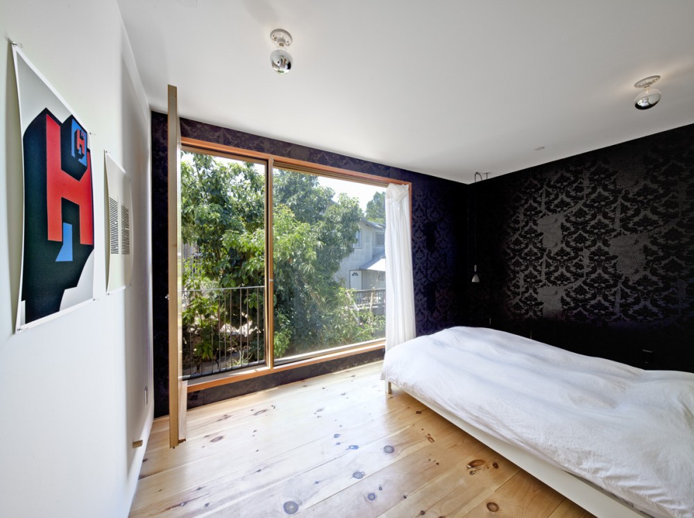 Eels Nest / Anonymous Architects