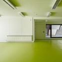 Kindergarden, Primary and Secondary School "Les Vinyes" (2) © Eugeni Pons