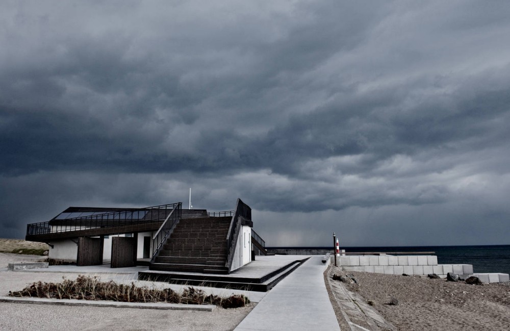 Cold Hawaii / Force4 Architects
