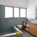 House R / Sharon Neuman Architects House R / Sharon Neuman Architects © Amit Gosher