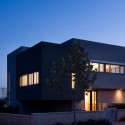 House R / Sharon Neuman Architects House R / Sharon Neuman Architects © Amit Gosher