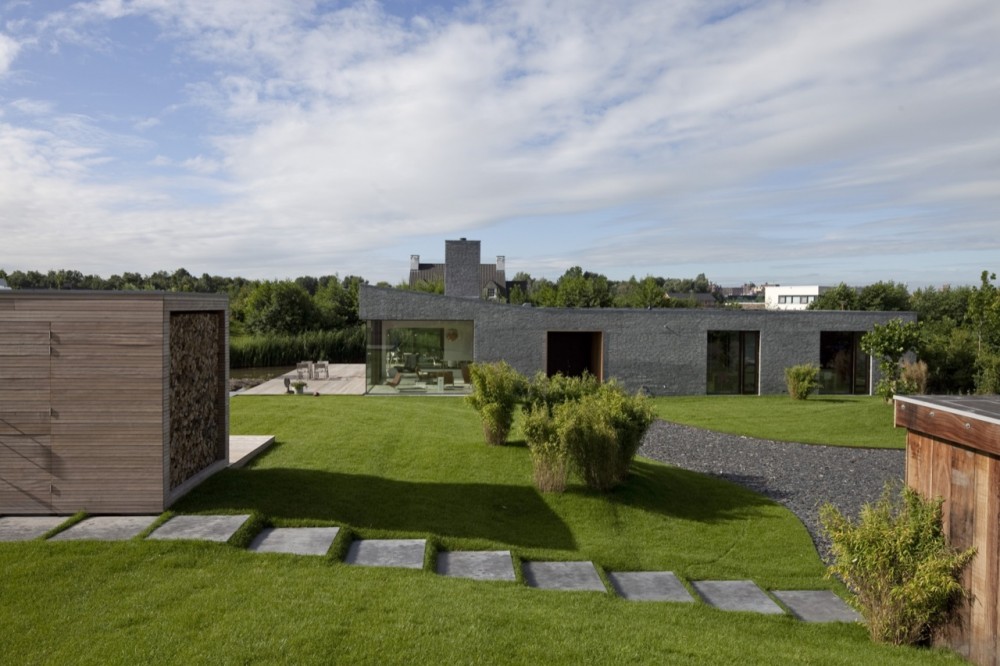Villa Frenay / 70F architecture