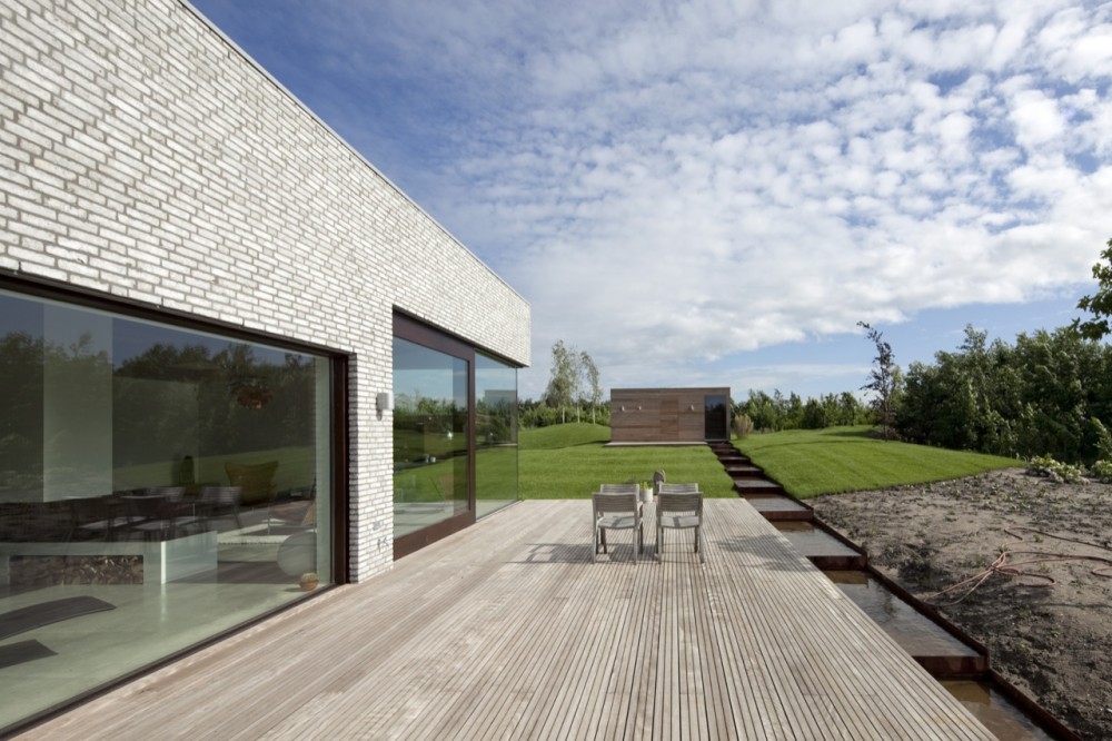 Villa Frenay / 70F architecture