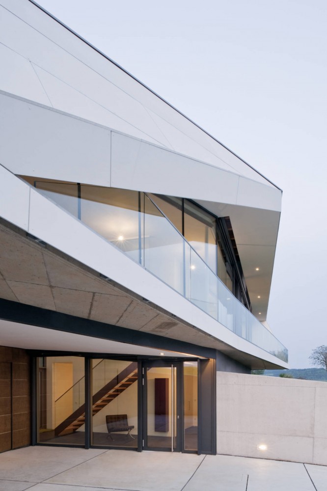 L House / Architects Collective