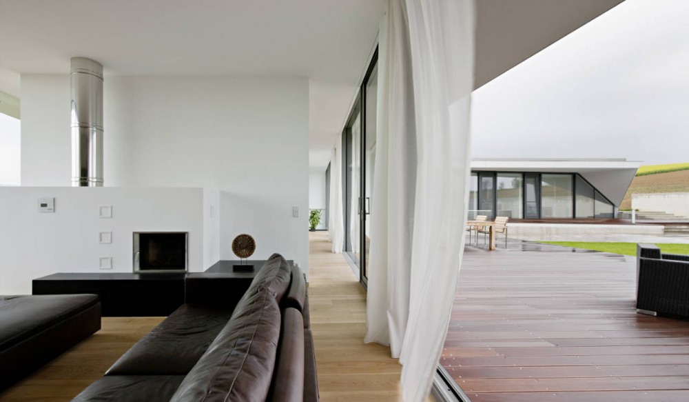 L House / Architects Collective