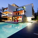1338512894-2-713x1000 1338512894-2-713x1000 H2 / 314 Architecture Studio - Courtesy of 314 Architecture Studio