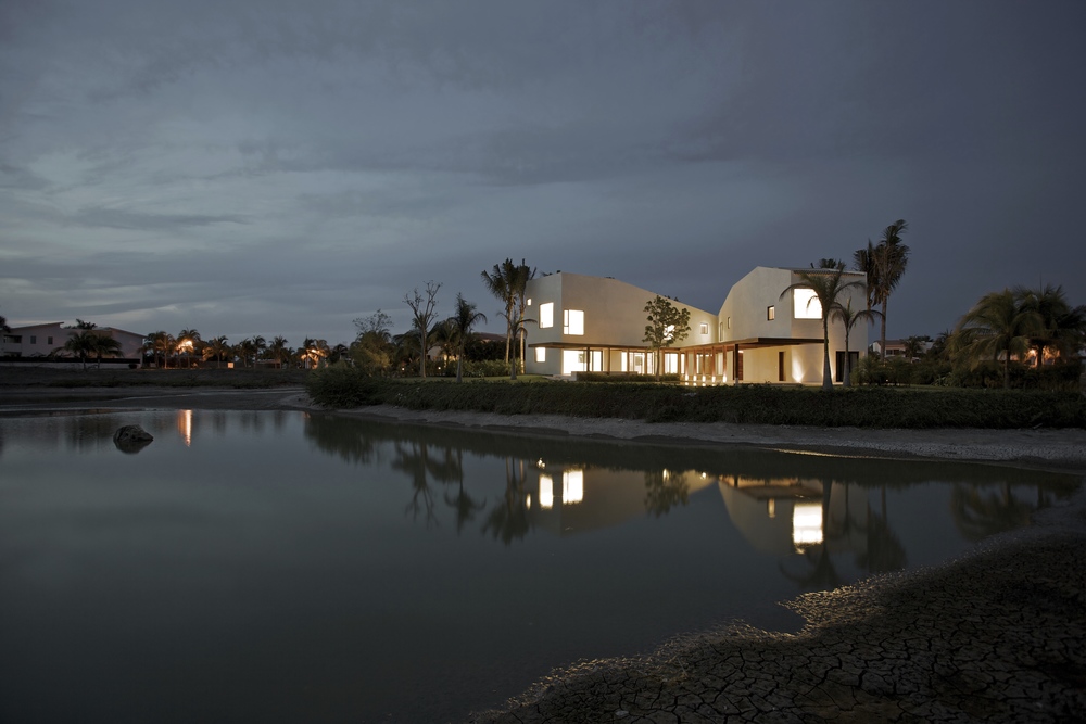 SC PTV House / Luis Aldrete Architects