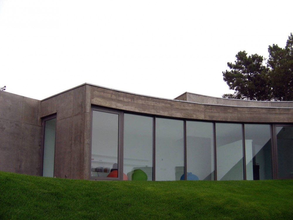 House Foz do Arelho / Alexandre Burmester Arquitectos Associados