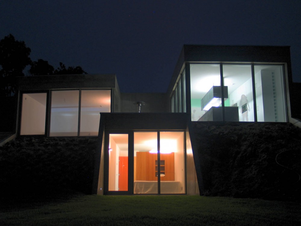 House Foz do Arelho / Alexandre Burmester Arquitectos Associados