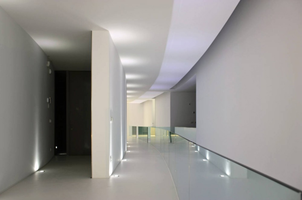 House Foz do Arelho / Alexandre Burmester Arquitectos Associados