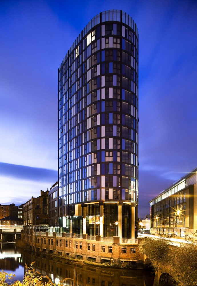 iQuarter / Cartwright Pickard Architects