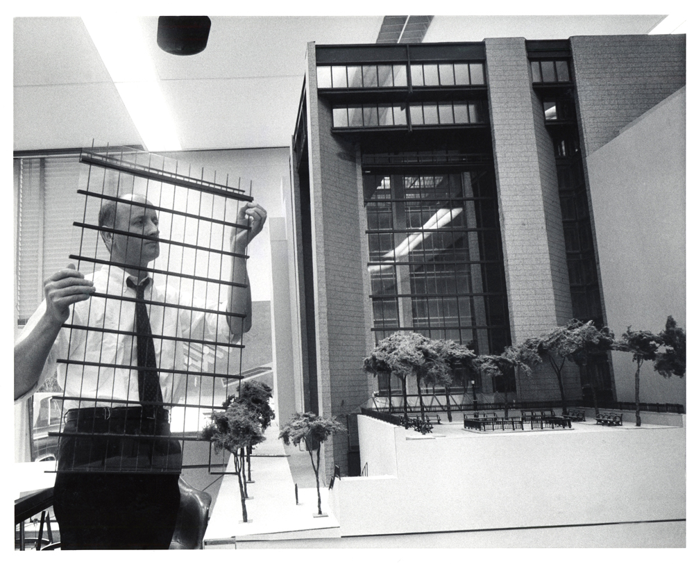 Kevin Roche: Architecture as Environment