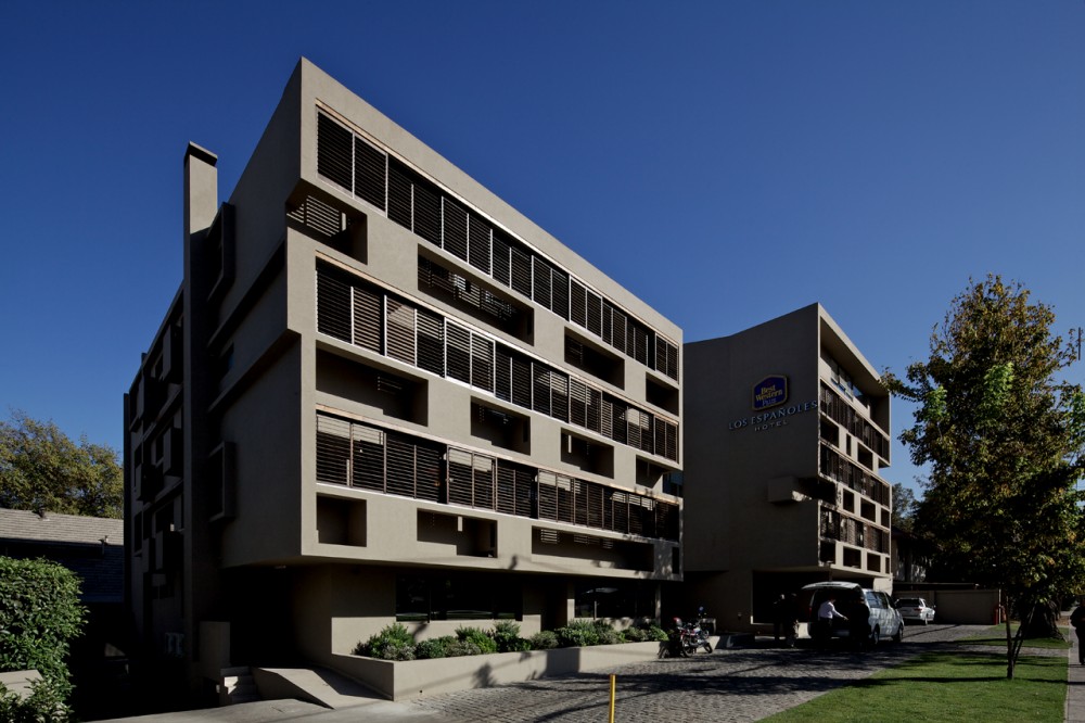 Los Españoles Hotel / Gonzalo Mardones Viviani