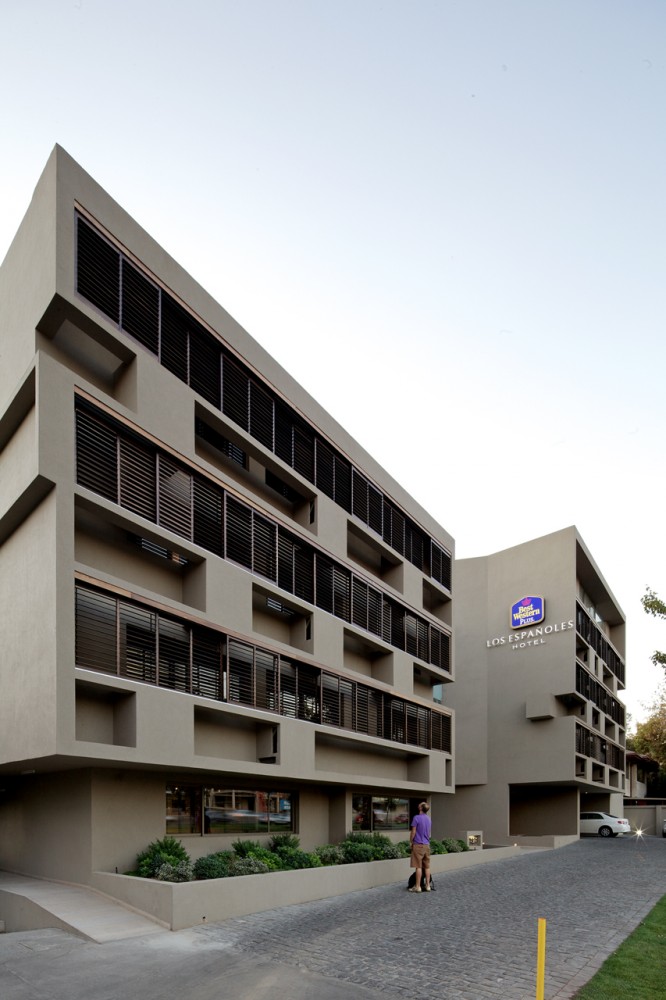 Los Españoles Hotel / Gonzalo Mardones Viviani