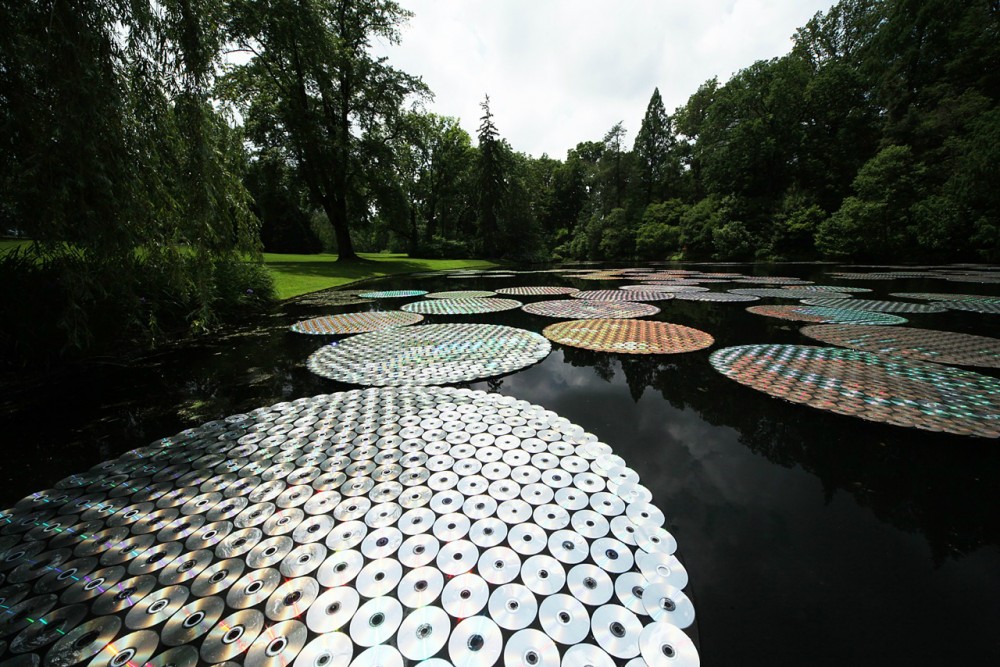 Bruce Munro’s stunning LED Installations light up Longwood Gardens