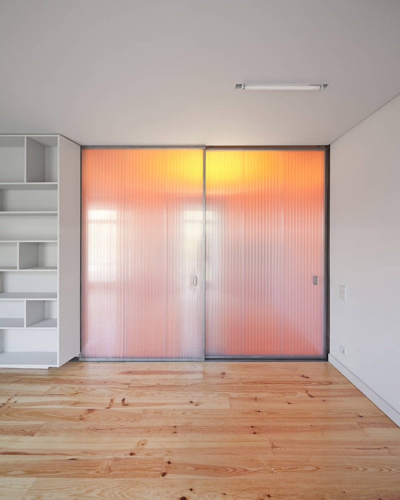 4 Najuda / Atelier Base