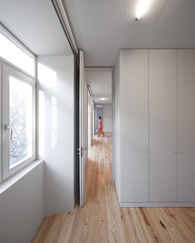 4 Najuda / Atelier Base