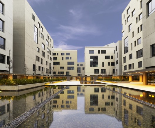 Tekfen Kagithane Ofispark / Emre Arolat Architects