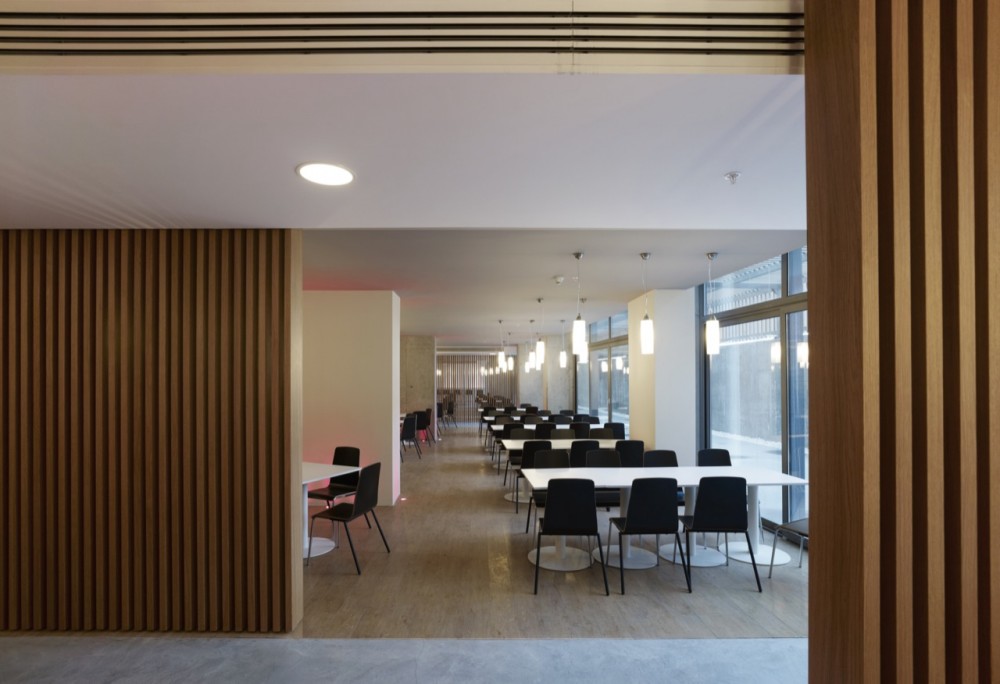 Tekfen Kagithane Ofispark / Emre Arolat Architects