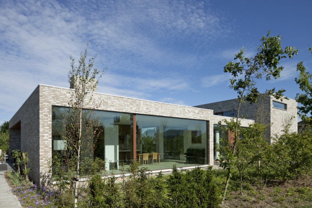 Villa Hendrikx / 70F Architecture