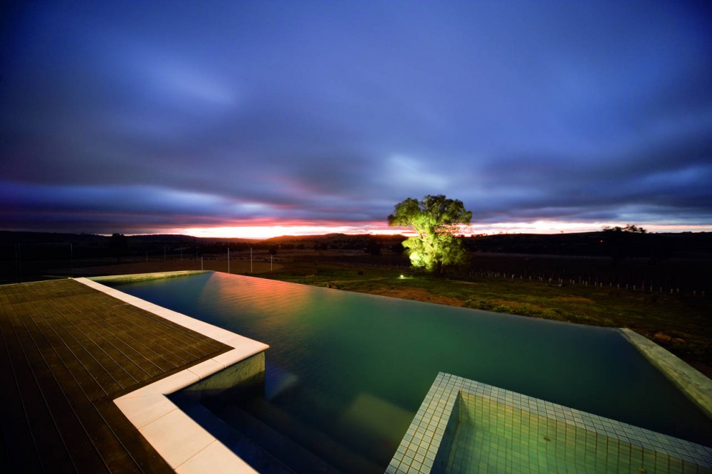 The Avenel House / Paul Morgan Architects