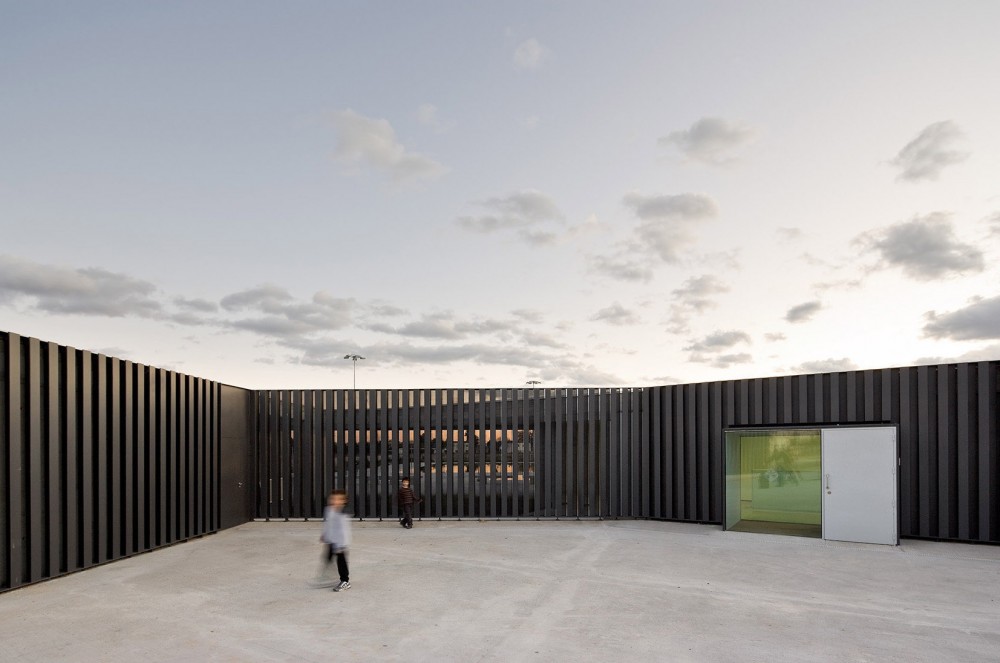 Exterior Swimming Pool / Arquitecturia