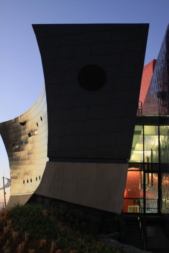 The Soweto Theatre / Afritects