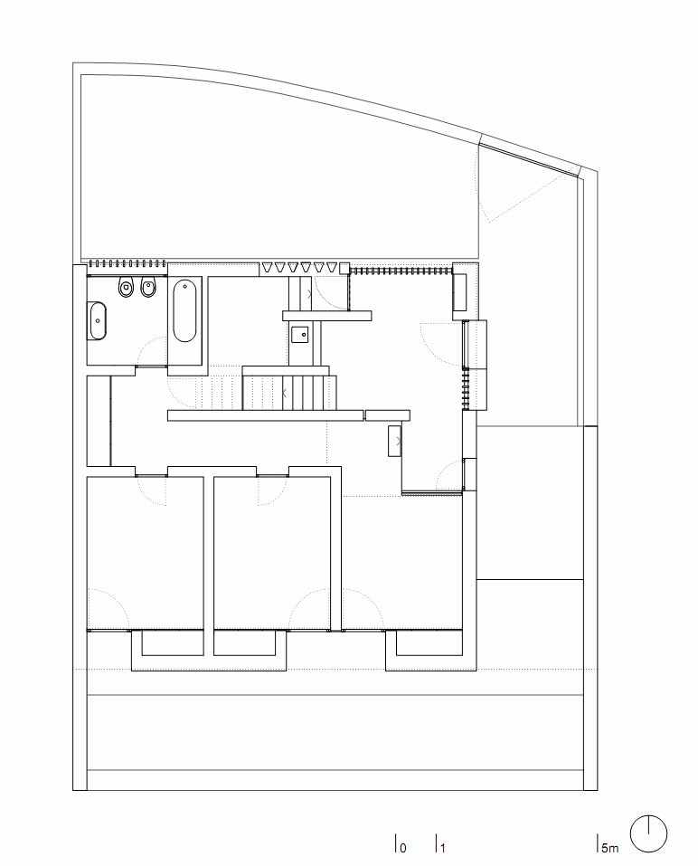 House in Mexilhoeira-Grande / Marco Arraiolos