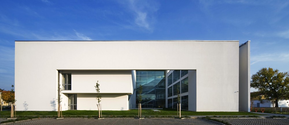 Faculty of Informatics / Peter Kovacs DLA + Istvan Lengyel
