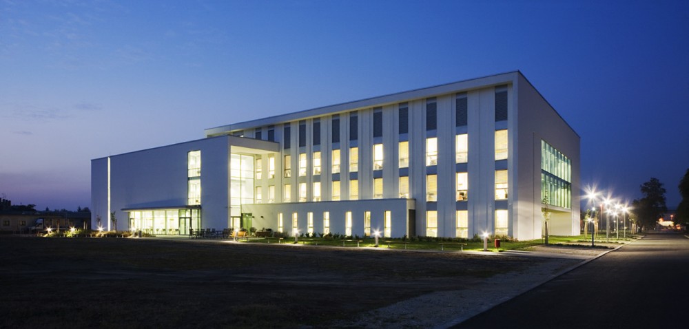 Faculty of Informatics / Peter Kovacs DLA + Istvan Lengyel