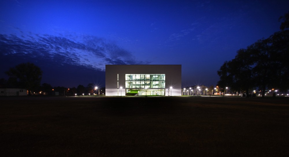Faculty of Informatics / Peter Kovacs DLA + Istvan Lengyel