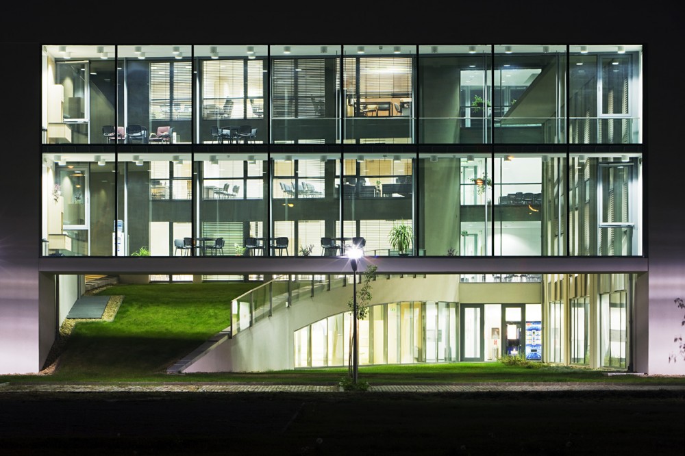 Faculty of Informatics / Peter Kovacs DLA + Istvan Lengyel